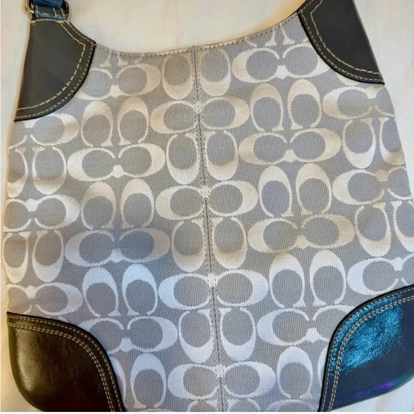 Coach Vintage Gray Hampton Hobo Grey Signature Crossbody HandBag - Picture 4 of 10